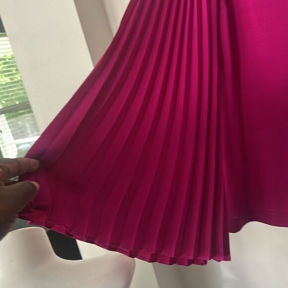 Trina Turk V-neck Almande Pleated Sleeve Pullover Blouse L - Picture 3 of 6